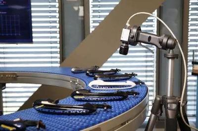 人机协作时代新要求 电动夹具与人工智能应用软件开发的融合之道